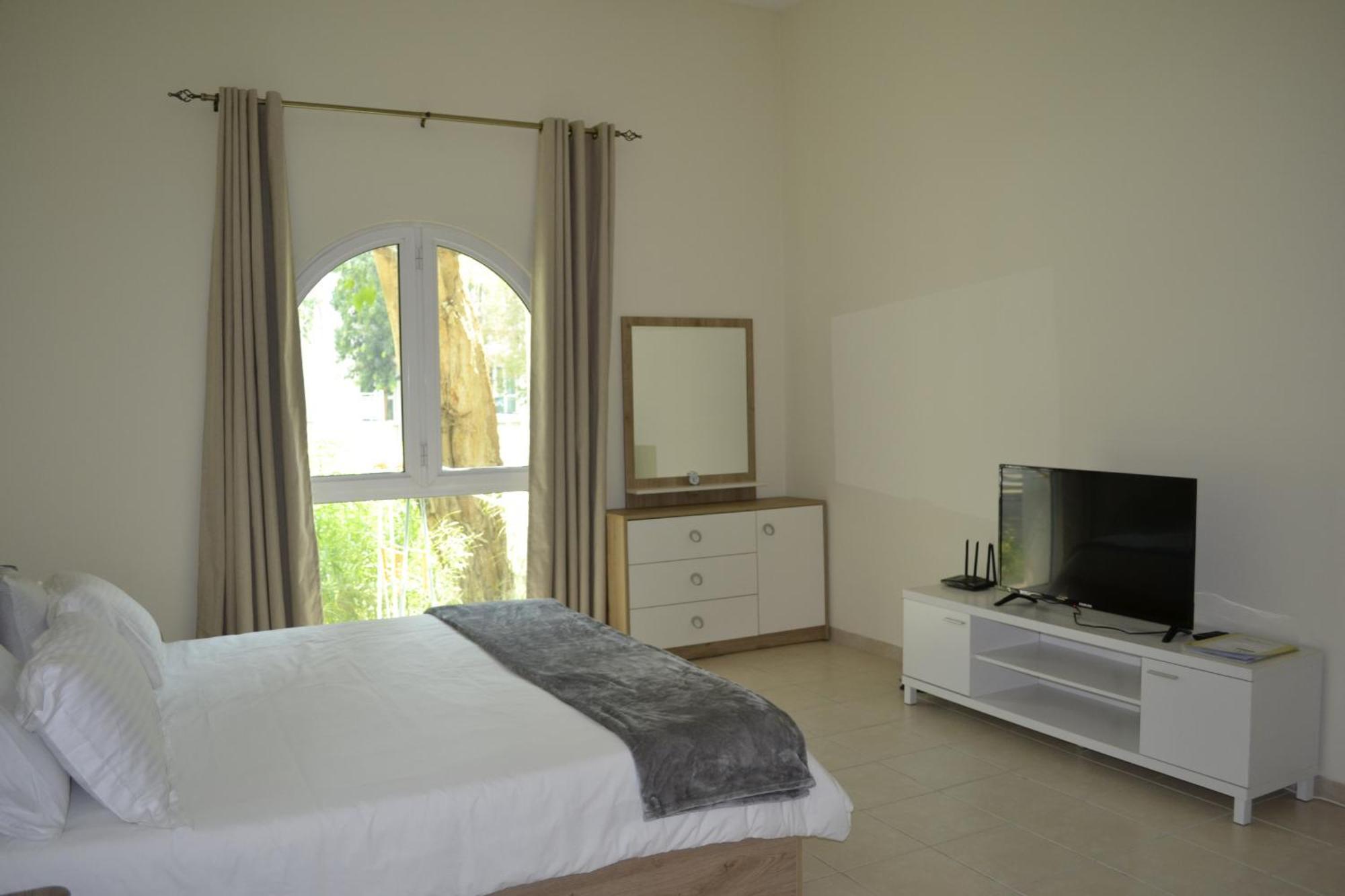 Apartment Stunning Close To Metro Dubai
