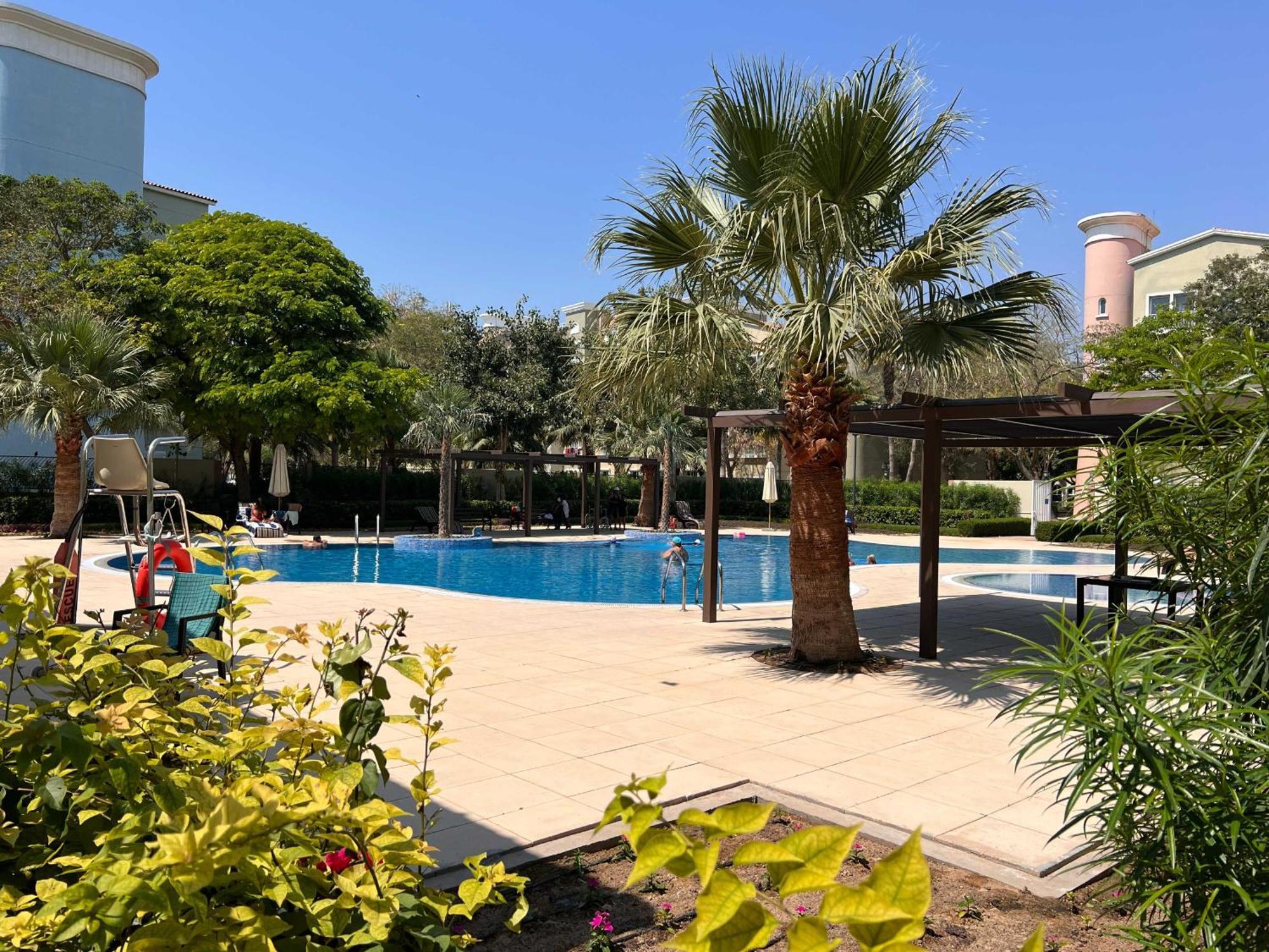 Stunning Close To Metro Apartment Dubai